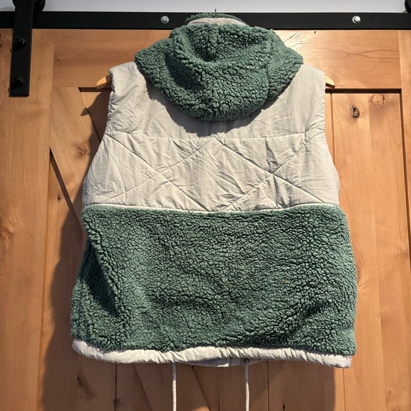 FP MOVEMENT X FREE PEOPLE Adventure Awaits Vest Beige Green XS Oversized Fit - Picture 5 of 13